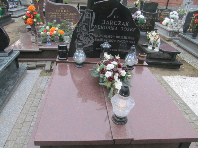 Grób Józef Jarczak