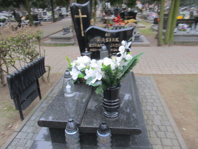 Grób Edward Wąsiak