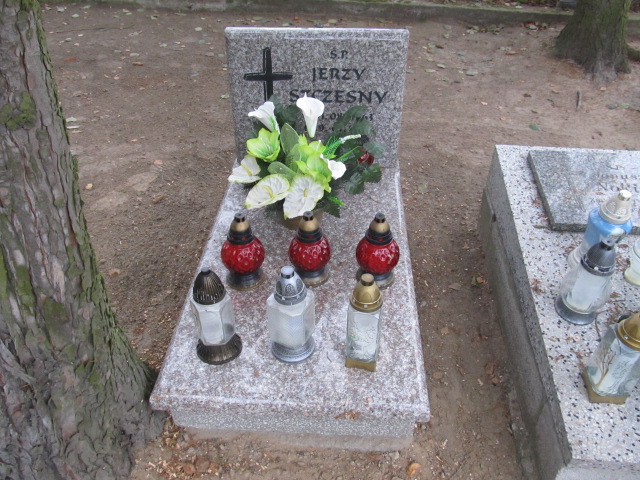 Grób Jerzy Szczęsny